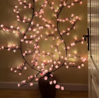 FloralShine – Elegant blomsterbelysning för en magisk atmosfär